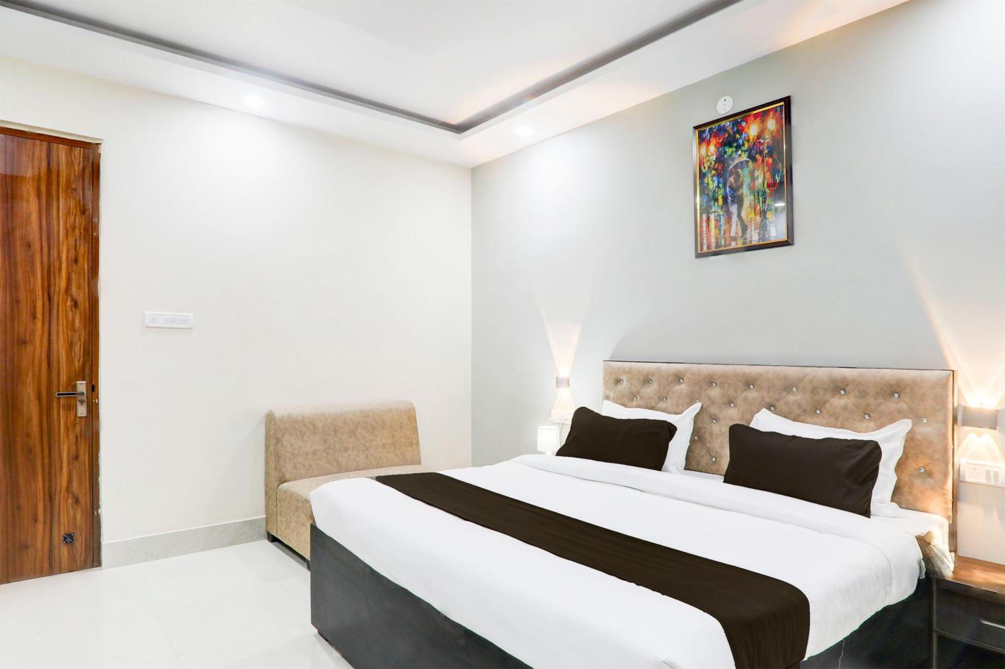 Отель Super Townhouse Gls International Лакхнау Экстерьер фото